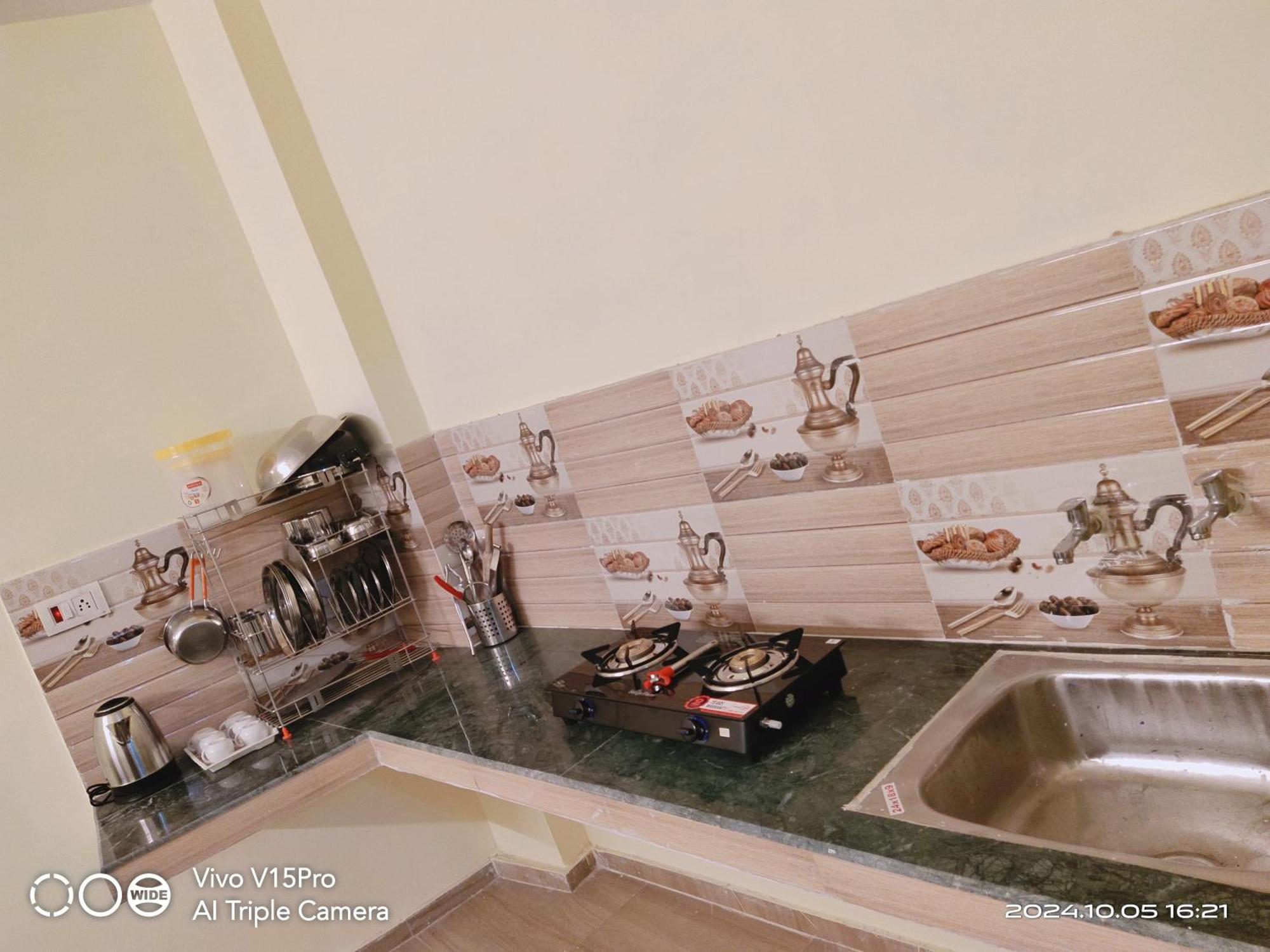ורנאסי Incredible Banaras Inn מראה חיצוני תמונה