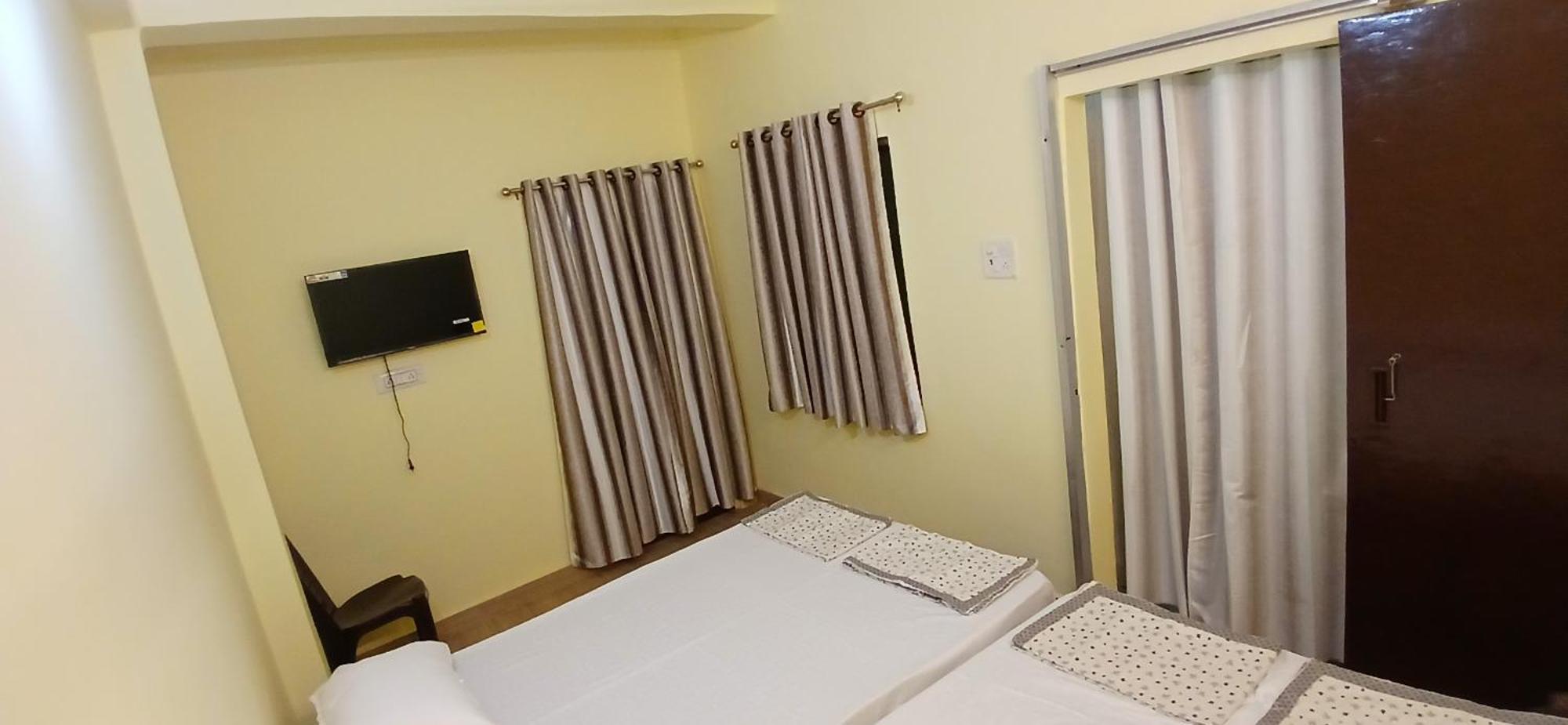 ורנאסי Incredible Banaras Inn מראה חיצוני תמונה