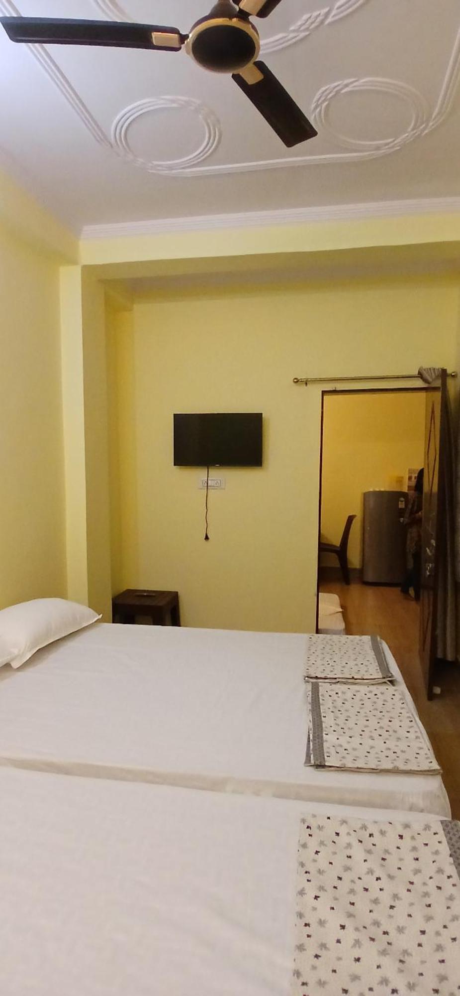 ורנאסי Incredible Banaras Inn מראה חיצוני תמונה